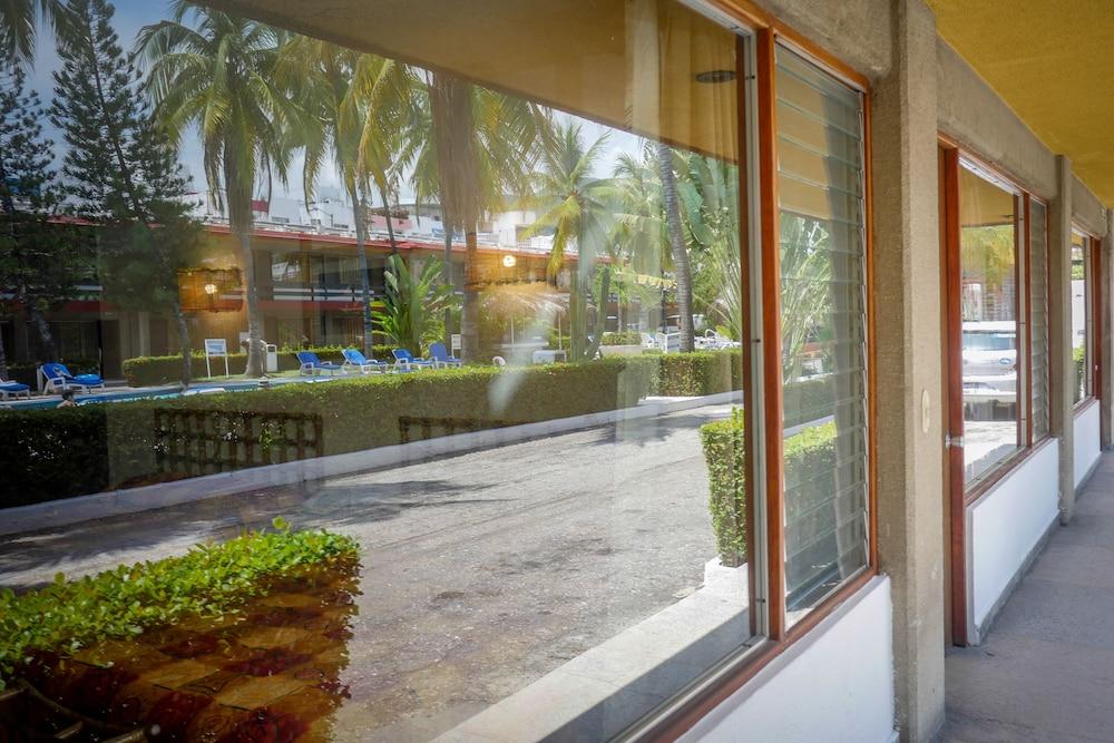 Hotel Bali-Hai Акапулко Екстериор снимка